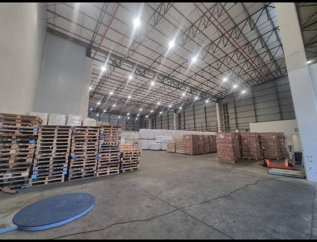 3,213M² WAREHOUSE TO LET IN AIRPORT INDUSTRIA